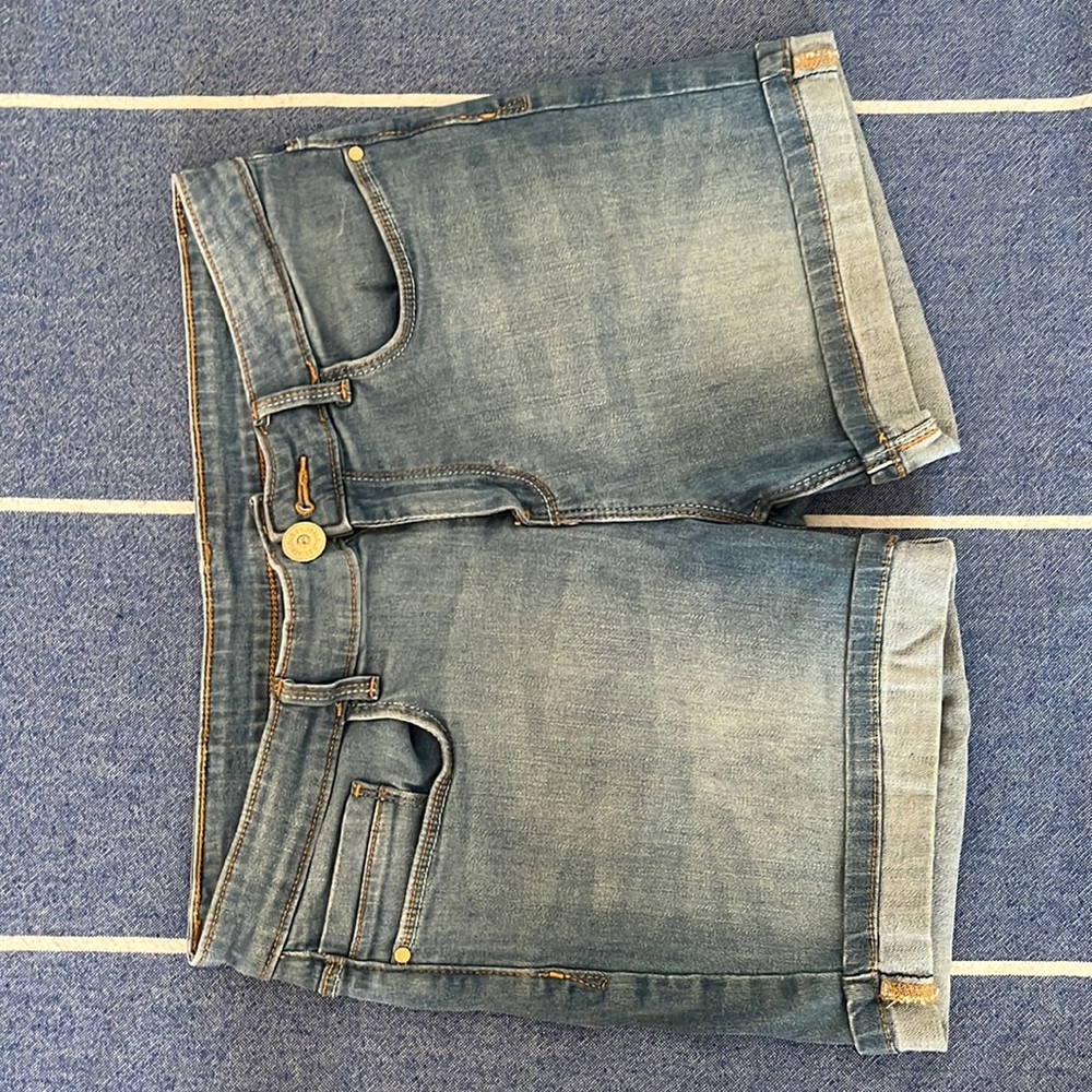 Jealous 21 - Denim Shorts